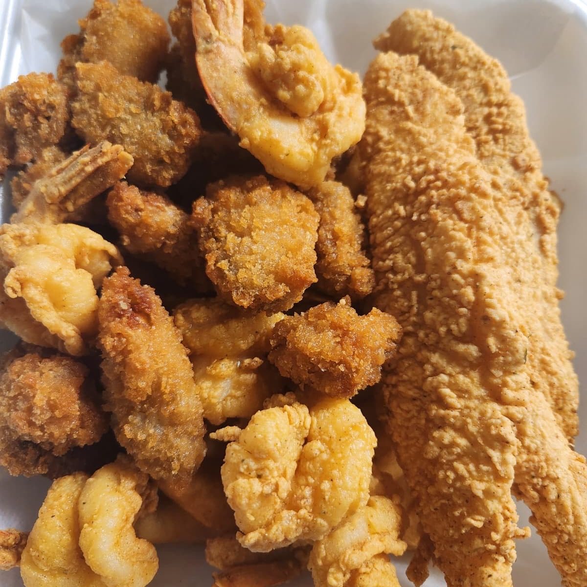 Fish, Shrimp & Oyster Platter.